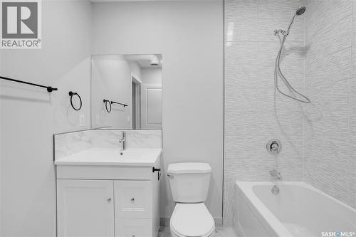 161 Rita Crescent, Saskatoon, SK - Indoor Photo Showing Bathroom