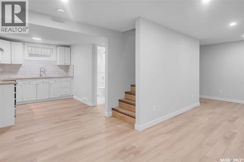 161 Rita Crescent, Saskatoon, SK - Indoor Photo Showing Kitchen