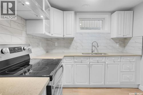 161 Rita Crescent, Saskatoon, SK - Indoor Photo Showing Kitchen With Double Sink