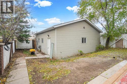 161 Rita Crescent, Saskatoon, SK - Outdoor With Exterior