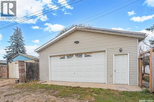 161 Rita Crescent, Saskatoon, SK - Outdoor With Exterior