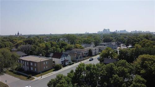 419 Salter St, Winnipeg, MB 