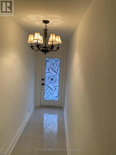 12 Kinrade Avenue, Hamilton, ON - Indoor Photo Showing Other Room