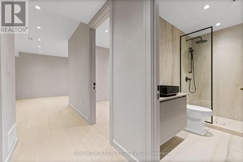 1090 Ella Avenue, Mississauga, ON - Indoor Photo Showing Other Room