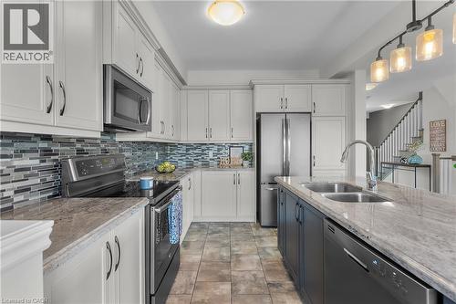 79 Severino Circle Unit# 50, West Lincoln, ON - Indoor Photo Showing Kitchen With Double Sink With Upgraded Kitchen