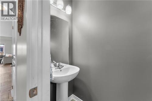 79 Severino Circle Unit# 50, West Lincoln, ON - Indoor Photo Showing Bathroom