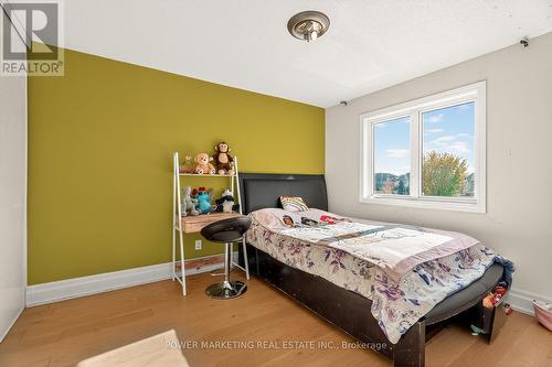 657 Clearbrook Drive N, Ottawa, ON - Indoor Photo Showing Bedroom