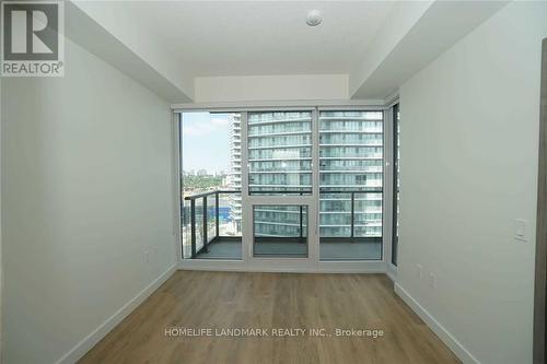 1015 - 95 Mcmahon Drive, Toronto, ON - Indoor Photo Showing Other Room