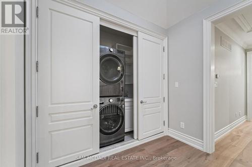 2025 Heartwood Court, Mississauga, ON - Indoor Photo Showing Laundry Room