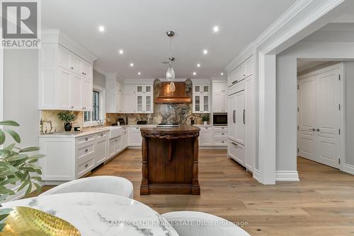 2025 Heartwood Court, Mississauga, ON - Indoor Photo Showing Kitchen
