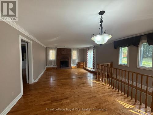 1 Kenneth Avenue, Erin, ON - Indoor Photo Showing Other Room With Fireplace