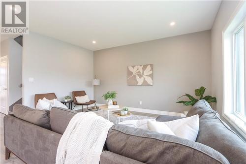 46 Carlos Way, Sudbury, ON - Indoor Photo Showing Living Room