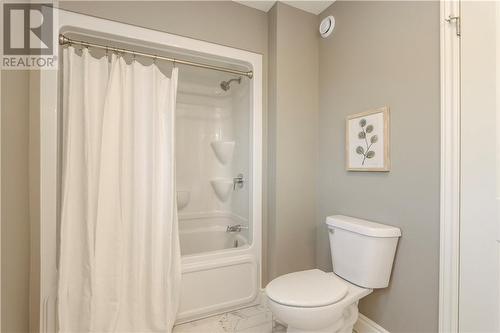 46 Carlos Way, Sudbury, ON - Indoor Photo Showing Bathroom