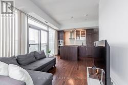 4710 - 12 YORK STREET  Toronto, ON M5J 2Z2