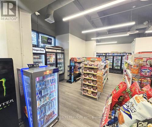 1490 Bathurst Street, Toronto, ON 