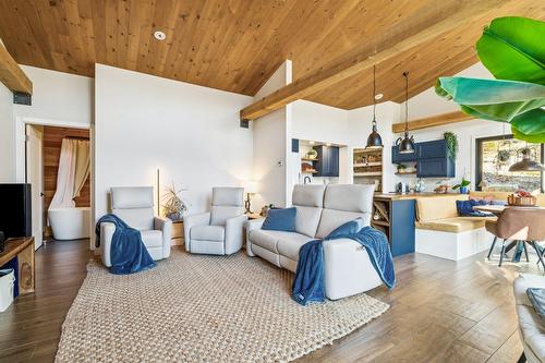 Salon - 48 Ch. Richard-Tapp, Lachute, QC - Indoor Photo Showing Living Room