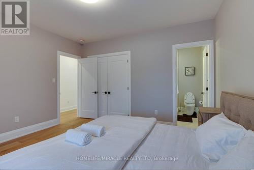 10 Stamford Square S, Toronto, ON - Indoor Photo Showing Bedroom