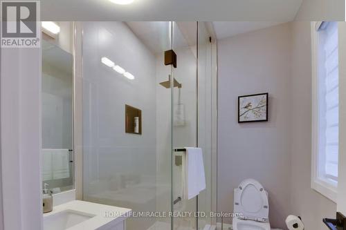 10 Stamford Square S, Toronto, ON - Indoor Photo Showing Bathroom