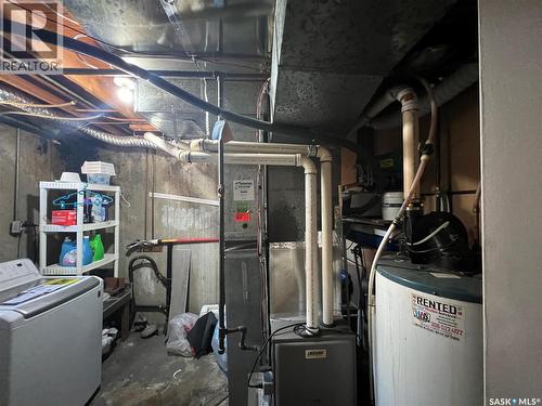 405 York Street, Regina, SK - Indoor