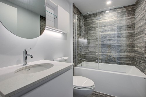 Bathroom - 2903-2320 Rue Tupper, Montréal (Ville-Marie), QC - Indoor Photo Showing Bathroom