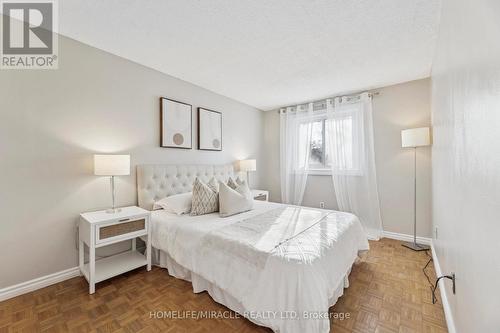 1312 Cherrydown Drive, Oshawa, ON - Indoor Photo Showing Bedroom