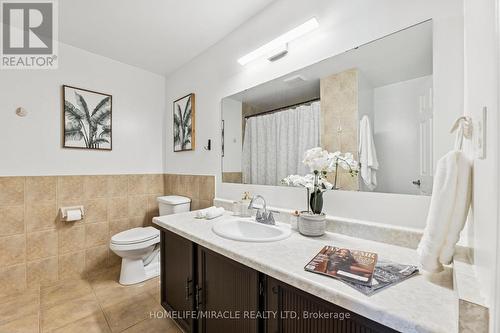 1312 Cherrydown Drive, Oshawa, ON - Indoor Photo Showing Bathroom