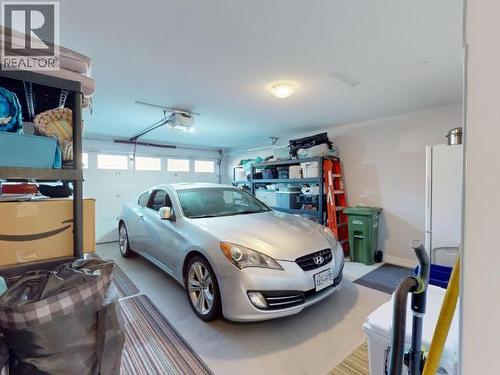 7-4415 Manson Ave, Powell River, BC - Indoor Photo Showing Garage