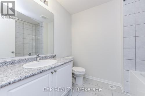 10 Lowes Hill Circle, Caledon, ON - Indoor Photo Showing Bathroom