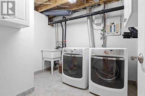 1040 Misty Morning Lane, Ottawa, ON - Indoor Photo Showing Laundry Room