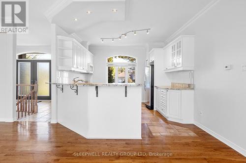 1040 Misty Morning Lane, Ottawa, ON - Indoor Photo Showing Kitchen