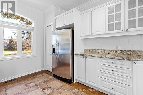 1040 Misty Morning Lane, Ottawa, ON - Indoor Photo Showing Kitchen
