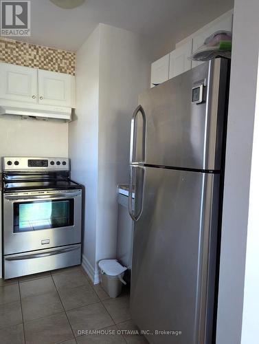 107 - 1490 Heron Road, Ottawa, ON - Indoor Photo Showing Kitchen