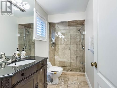 3349 Loyalist Drive, Mississauga, ON - Indoor Photo Showing Bathroom