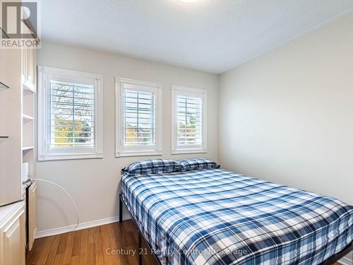 3349 Loyalist Drive, Mississauga, ON - Indoor Photo Showing Bedroom