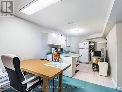 3349 Loyalist Drive, Mississauga, ON - Indoor