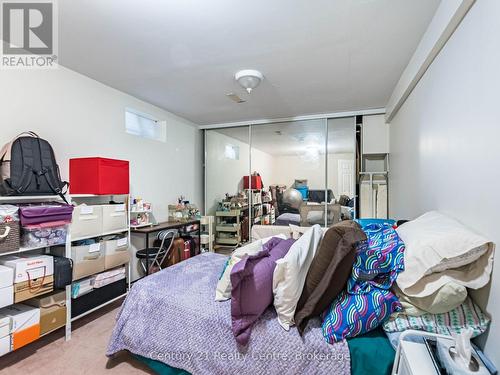 3349 Loyalist Drive, Mississauga, ON - Indoor Photo Showing Bedroom