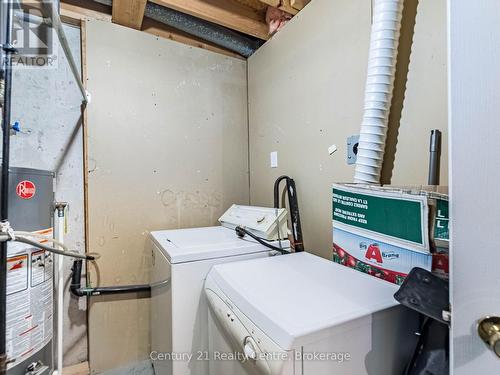 3349 Loyalist Drive, Mississauga, ON - Indoor