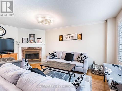 3349 Loyalist Drive, Mississauga, ON - Indoor Photo Showing Living Room With Fireplace