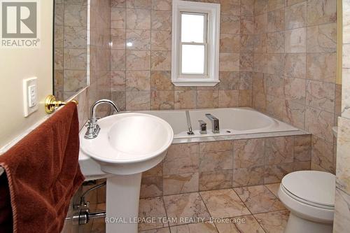 235 Cambridge Street N, Ottawa, ON - Indoor Photo Showing Bathroom