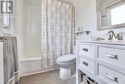 1019 Mesa Crescent, Mississauga, ON - Indoor Photo Showing Bathroom