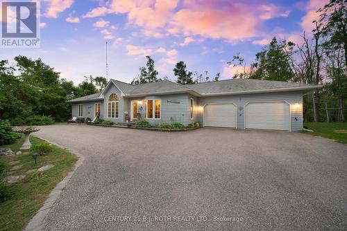4 BEECHWOOD CRESCENT  Oro-Medonte, ON L0L 1T0