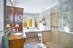 Ensuite bathroom - 