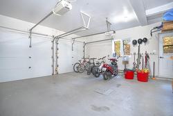 Garage - 