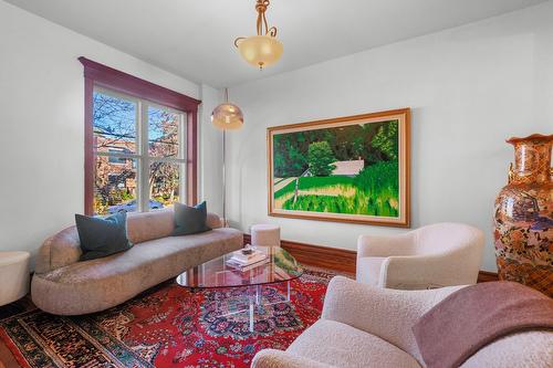 Living room - 2532 Av. Jeanne-D'Arc, Montréal (Mercier/Hochelaga-Maisonneuve), QC - Indoor Photo Showing Living Room