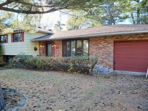 33 Rue Lake  Gatineau (Aylmer), QC J9H 4B4