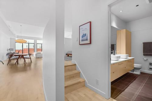 Escalier - 403-1655 Rue St-Patrick, Montréal (Le Sud-Ouest), QC - Indoor