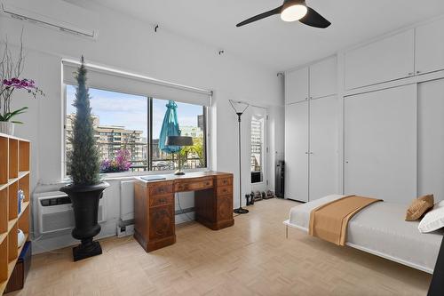 Bedroom - 1203-3445 Rue Drummond, Montréal (Ville-Marie), QC 