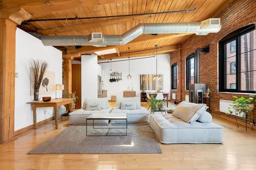 204-3830 Rue St-Ambroise  Montréal (Le Sud-Ouest), QC H4C 3L9