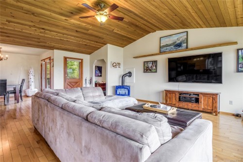 3910 Island Hwy, Campbell River, BC 