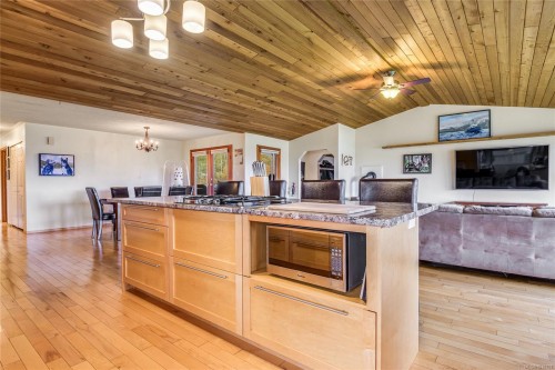 3910 Island Hwy, Campbell River, BC 